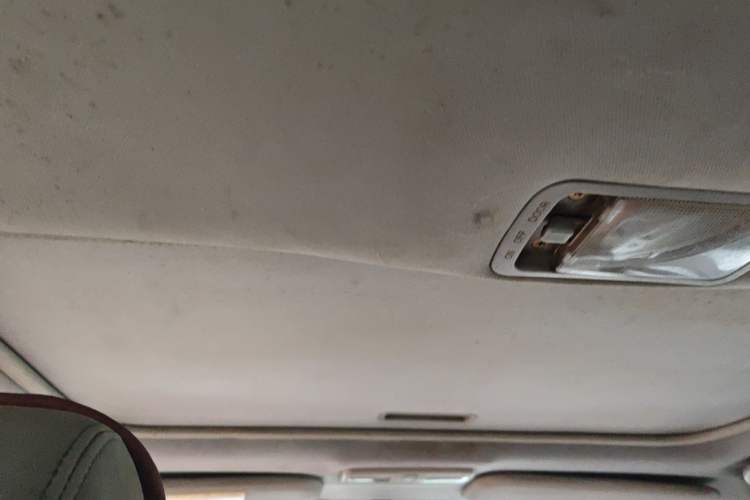 Used Geely Auto Vision 2015 1.5L Manual Happiness Edition Headliner