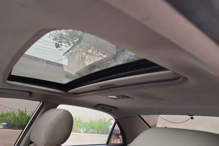 Used Geely Auto Vision 2015 1.5L Manual Elite Model Headliner