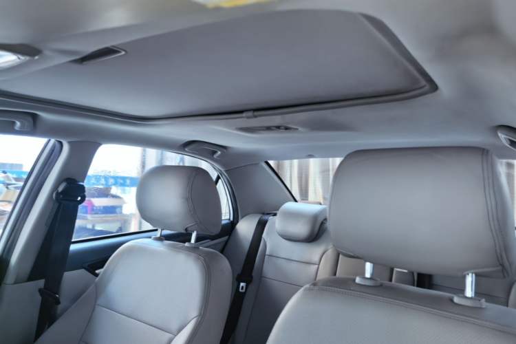 Used Geely Auto Vision 2015 1.5L Manual Elite Model Headliner