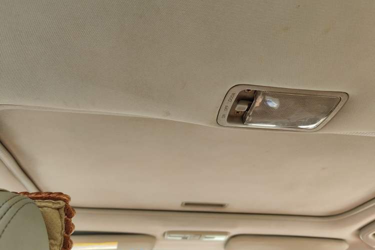 Used Geely Auto Vision 2015 1.5L Manual Elite Model Headliner