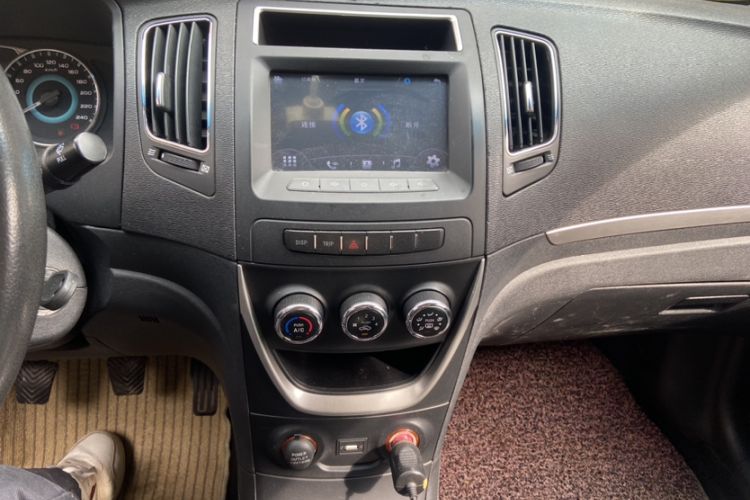 Used Geely Auto Vision 2015 1.5L Manual Elite Model Interior 3
