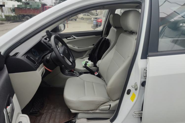 Used Geely Auto Vision 2015 1.5L Manual Entry-Level Model Left Front Seat