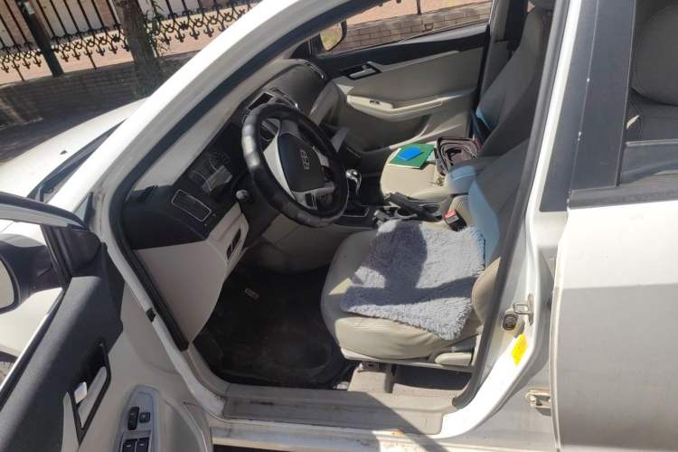 Used Geely Auto Vision 2015 1.5L Manual Elite Model Left Front Seat