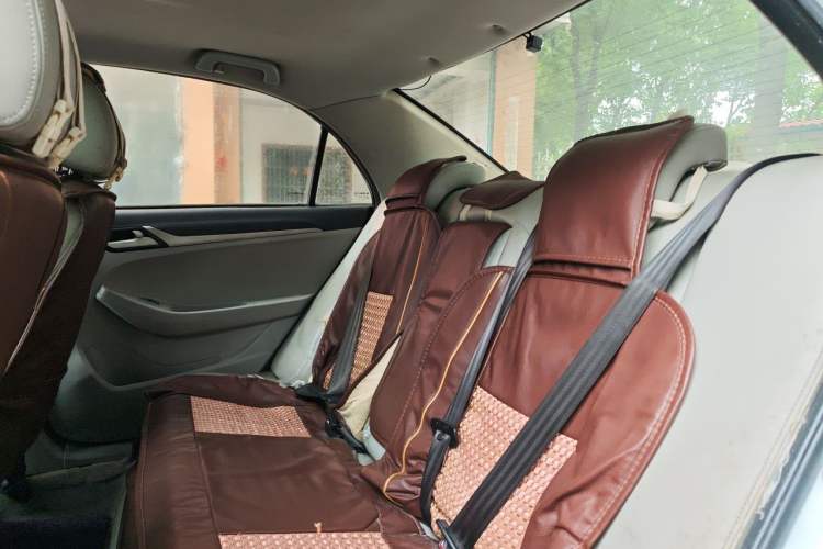 Used Geely Auto Vision 2015 1.5L Manual Happiness Edition Left Rear Seat