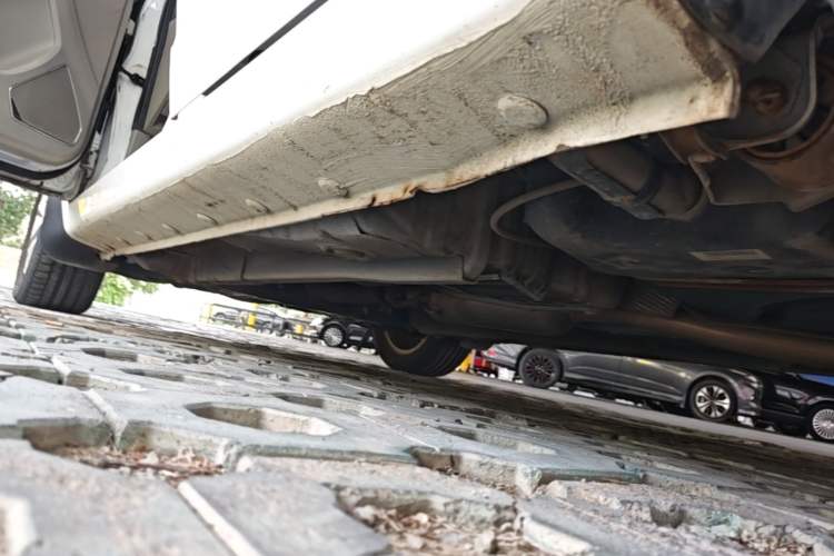 Used Geely Auto Vision 2015 1.5L Manual Elite Model Left Side Sill