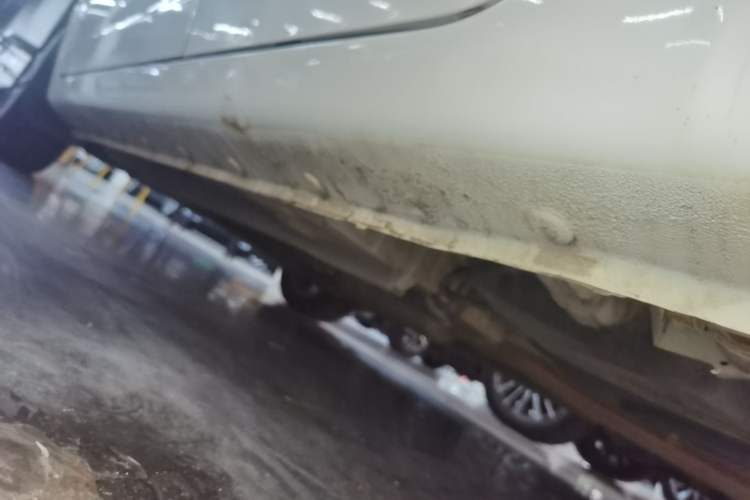Used Geely Auto Vision 2015 1.5L Manual Elite Model Left Side Sill