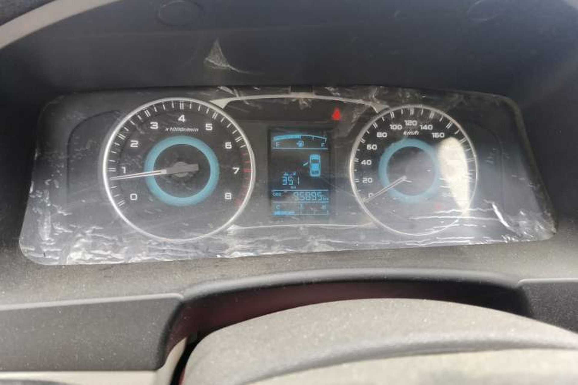 Used Geely Auto Vision 2015 1.5L Manual Happiness Edition Odometer Close Up