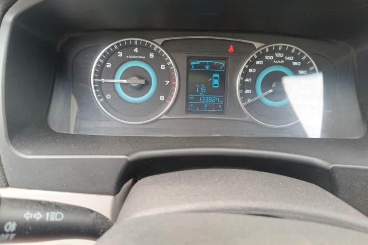 Used Geely Auto Vision 2015 1.5L Manual Elite Model Odometer Close Up