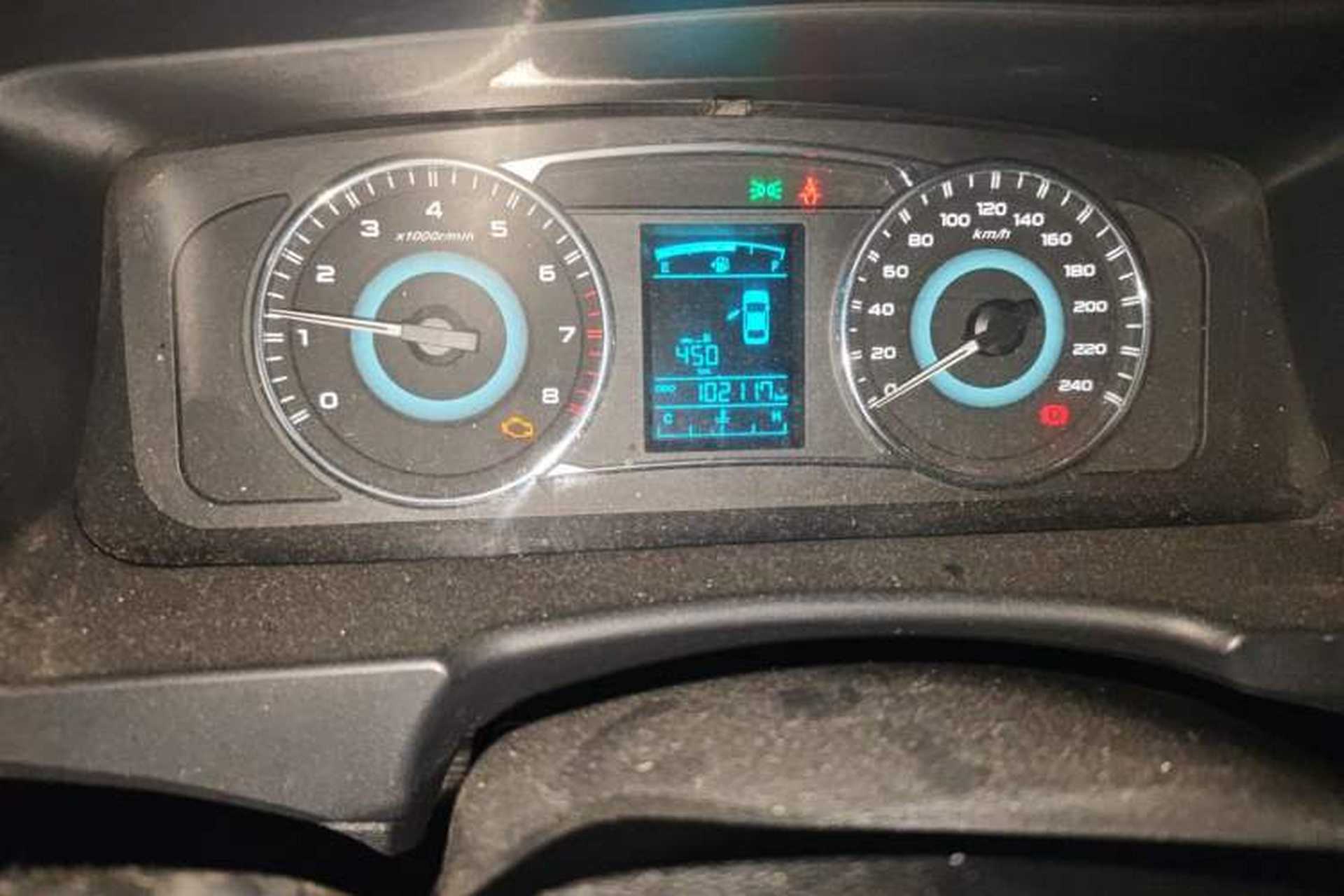 Used Geely Auto Vision 2015 1.5L Manual Happiness Edition Odometer Close Up