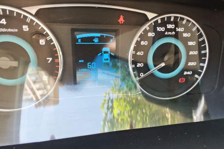 Used Geely Auto Vision 2015 1.5L Manual Elite Model Odometer Close Up
