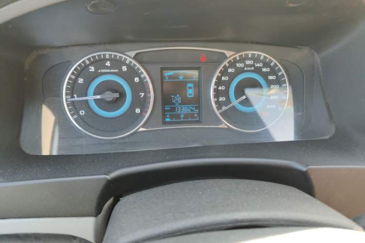 Used Geely Auto Vision 2015 1.5L Manual Elite Model Odometer Close Up