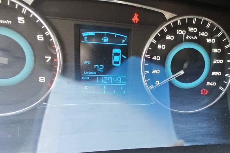 Used Geely Auto Vision 2015 1.5L Manual Elite Model Odometer Close Up