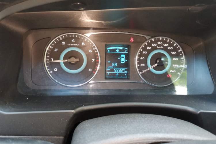 Used Geely Auto Vision 2015 1.5L Manual Happiness Edition Odometer Close Up