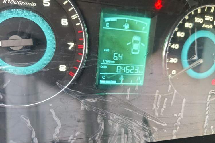 Used Geely Auto Vision 2015 1.5L Manual Elite Model Odometer Close Up