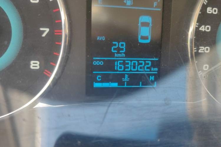 Used Geely Auto Vision 2015 1.5L Manual Elite Model Odometer Close Up