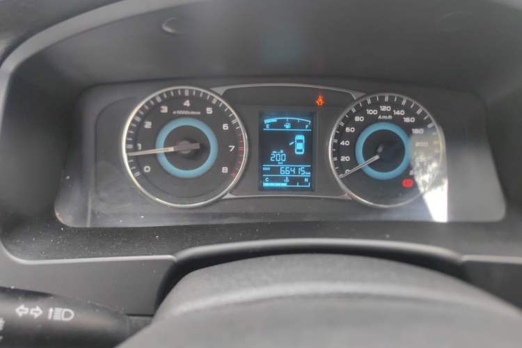 Used Geely Auto Vision 2015 1.5L Manual Happiness Edition Odometer Close Up