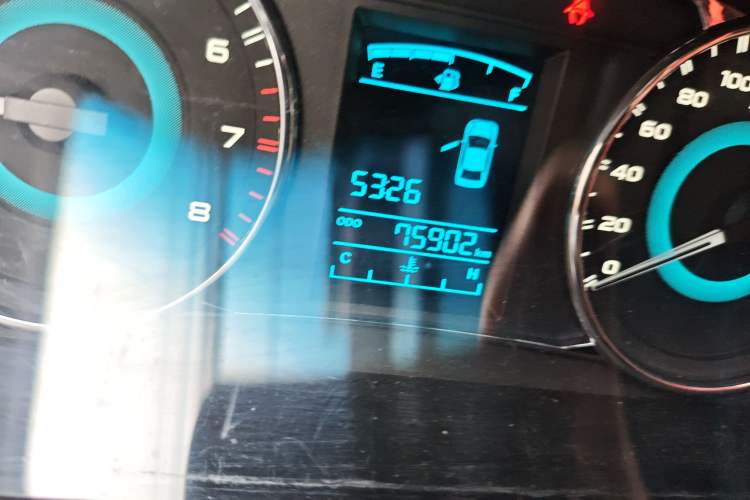 Used Geely Auto Vision 2015 1.5L Manual Elite Model Odometer Close Up