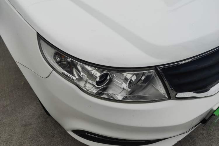 Used Geely Auto Vision 2015 1.5L Manual Entry-Level Model Right Front Headlight