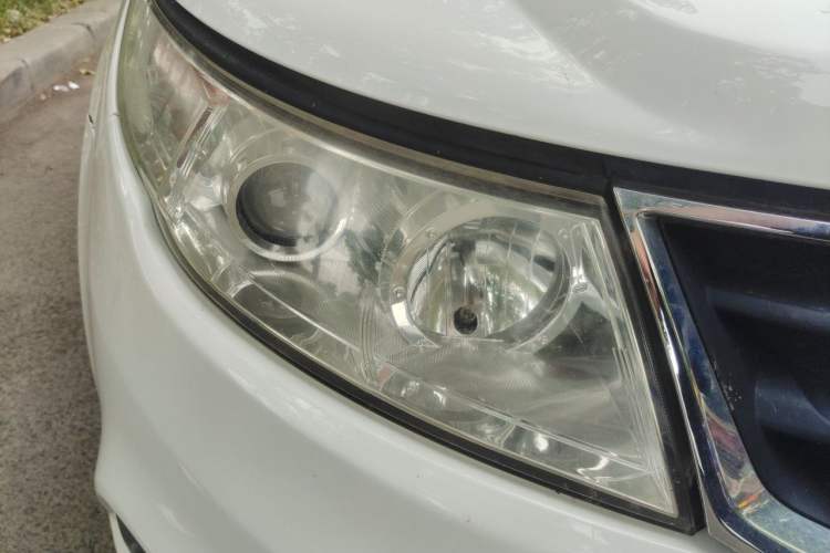 Used Geely Auto Vision 2015 1.5L Manual Elite Model Right Front Headlight