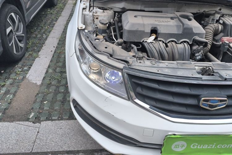 Used Geely Auto Vision 2015 1.5L Manual Elite Model Right Front Headlight