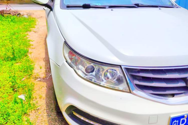 Used Geely Auto Vision 2015 1.5L Manual Elite Model Right Front Headlight