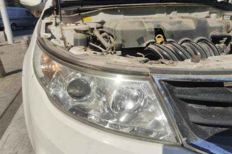 Used Geely Auto Vision 2015 1.5L Manual Elite Model Right Front Headlight