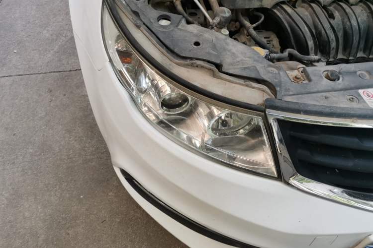 Used Geely Auto Vision 2015 1.5L Manual Happiness Edition Right Front Headlight