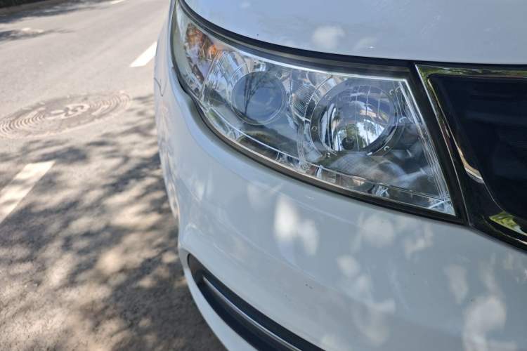 Used Geely Auto Vision 2015 1.5L Manual Elite Model Right Front Headlight