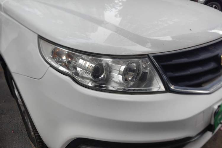 Used Geely Auto Vision 2015 1.5L Manual Happiness Edition Right Front Headlight