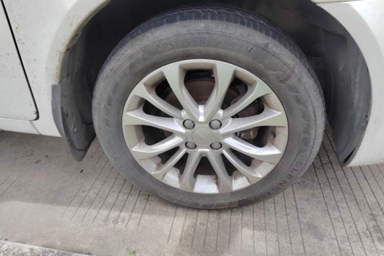 Used Geely Auto Vision 2015 1.5L Manual Happiness Edition Right Front Wheel Hub