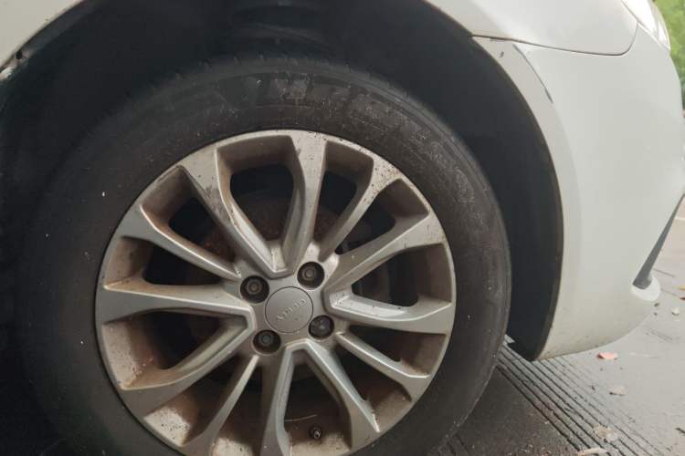 Used Geely Auto Vision 2015 1.5L Manual Happiness Edition Right Front Wheel Hub