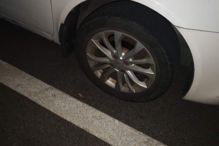 Used Geely Auto Vision 2015 1.5L Manual Happiness Edition Right Front Wheel Hub