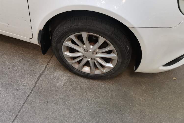Used Geely Auto Vision 2015 1.5L Manual Happiness Edition Right Front Wheel Hub