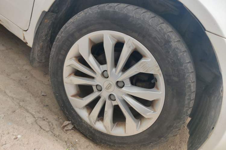 Used Geely Auto Vision 2015 1.5L Manual Happiness Edition Right Front Wheel Hub