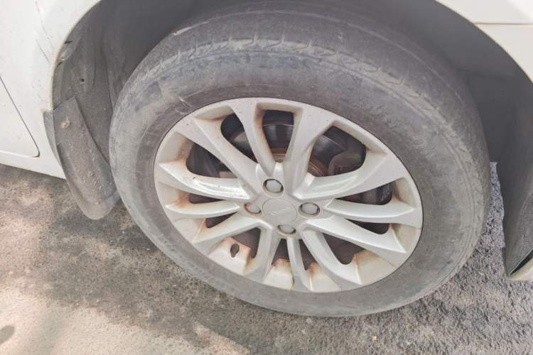 Used Geely Auto Vision 2015 1.5L Manual Happiness Edition Right Front Wheel Hub