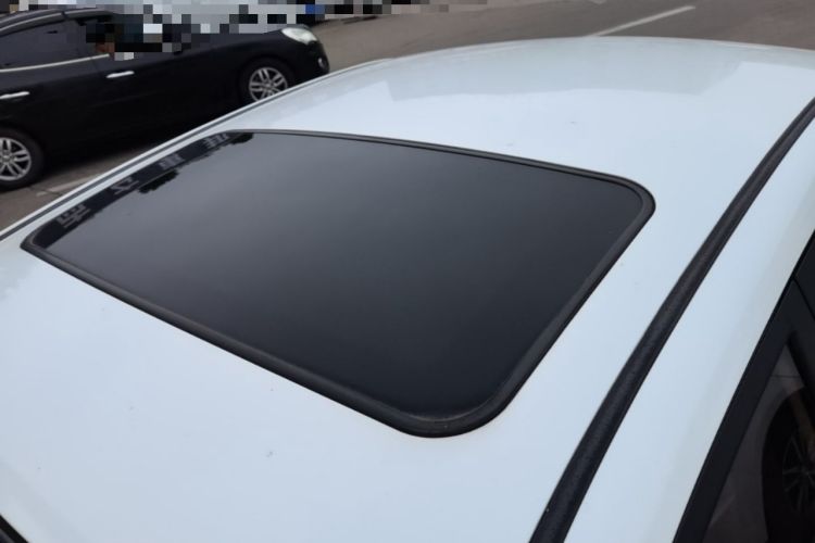 Used Geely Auto Vision 2015 1.5L Manual Elite Model Roof