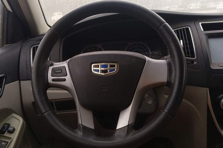 Used Geely Auto Vision 2015 1.5L Manual Elite Model Steering Wheel