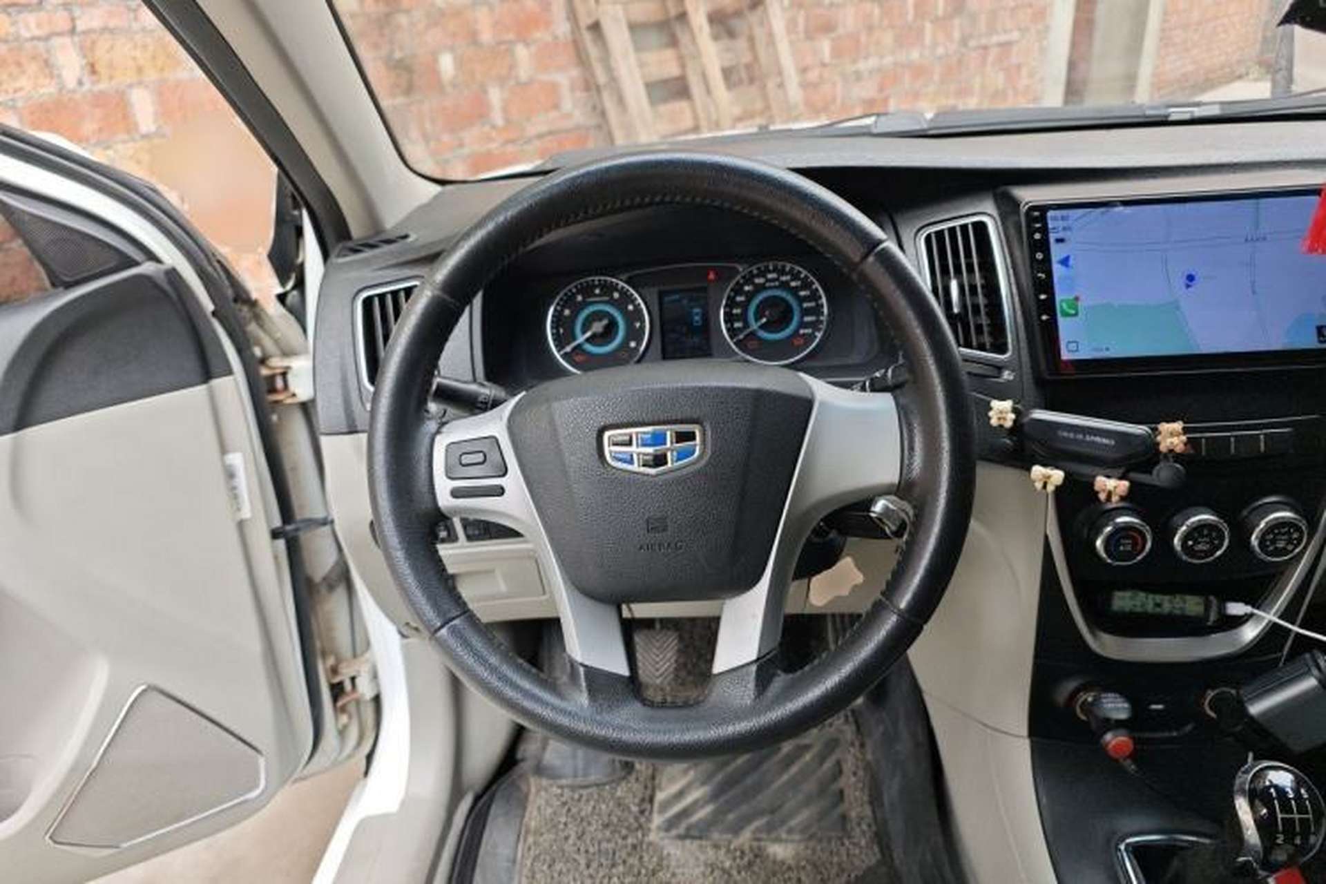 Used Geely Auto Vision 2015 1.5L Manual Elite Model Steering Wheel
