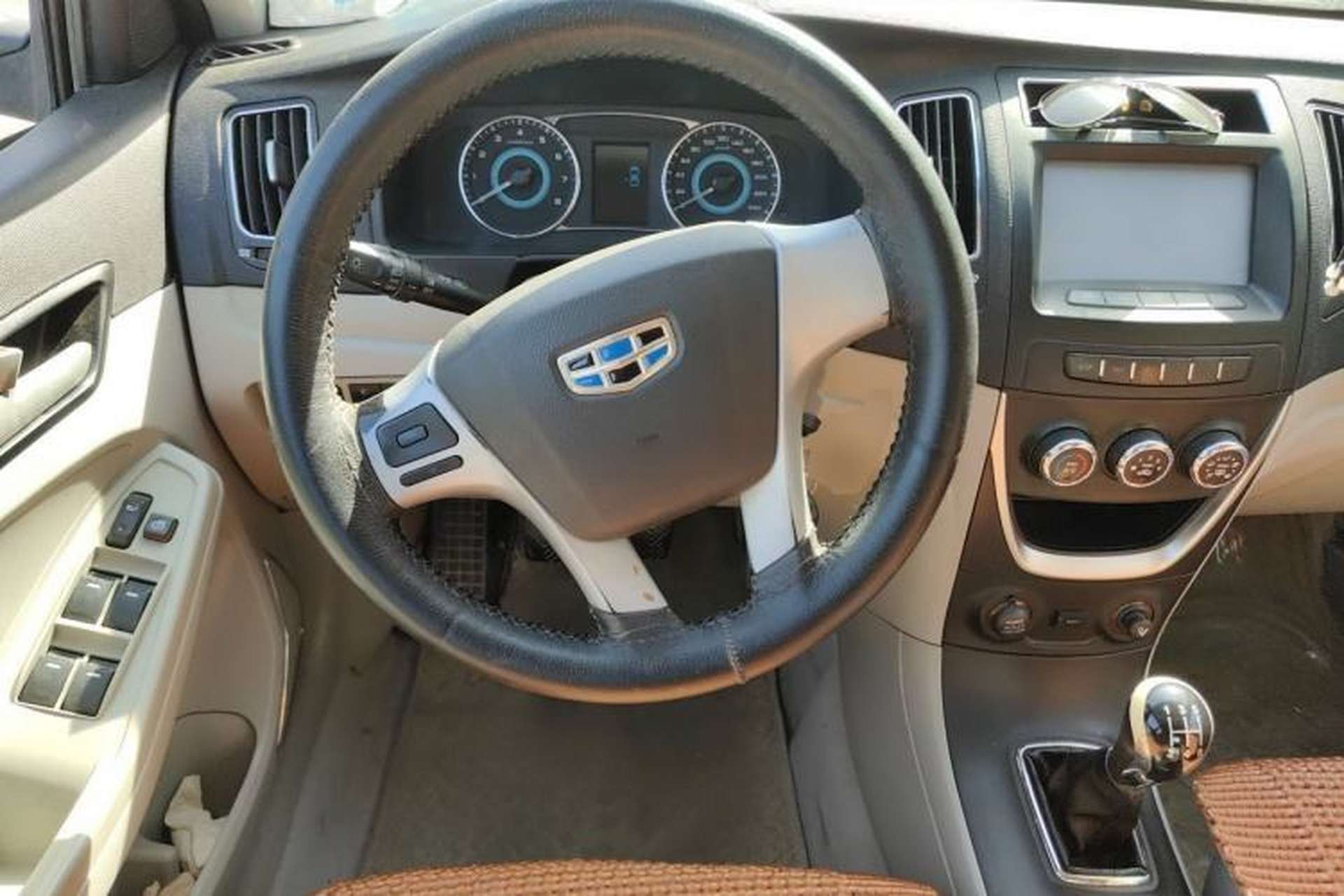 Used Geely Auto Vision 2015 1.5L Manual Elite Model Steering Wheel