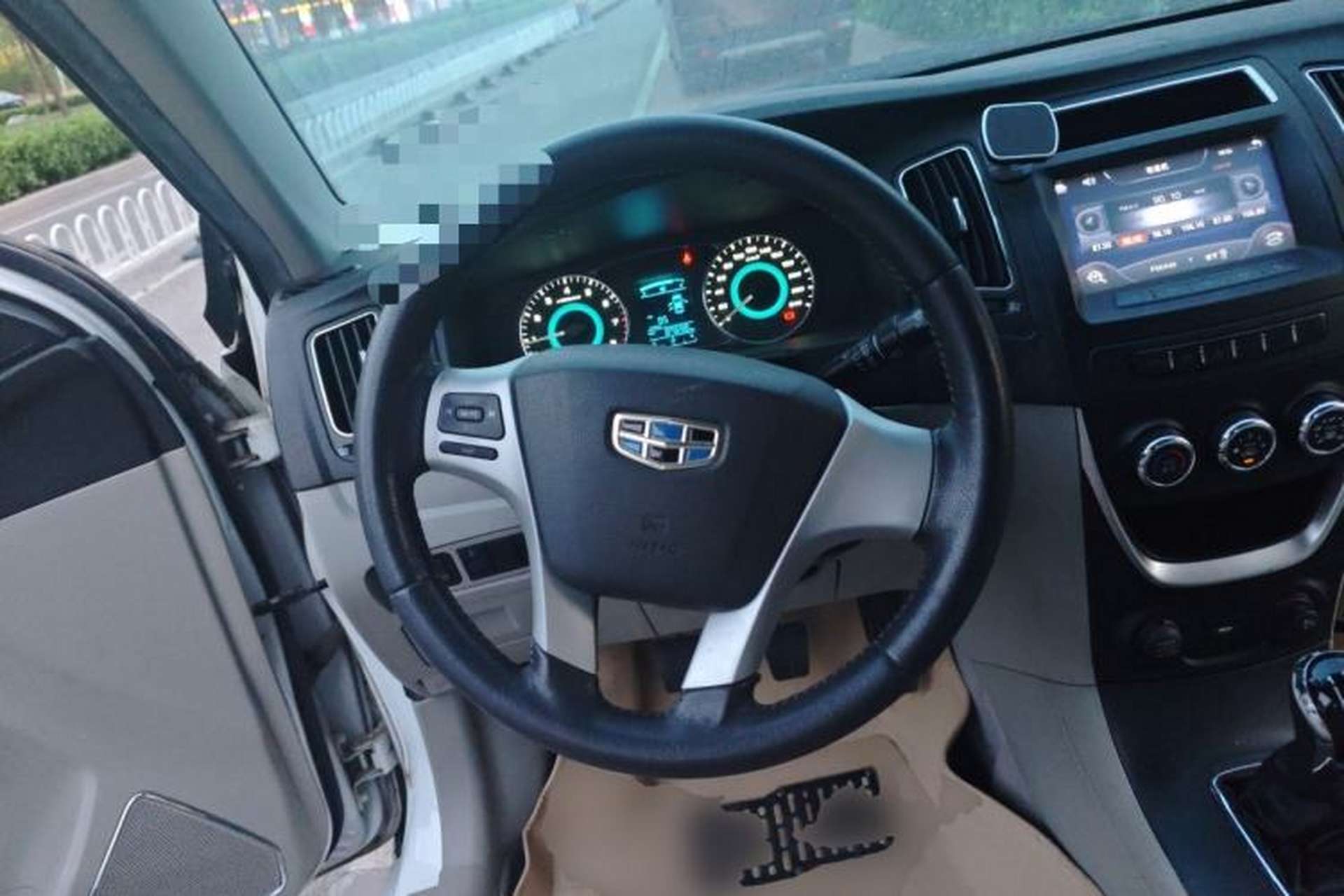 Used Geely Auto Vision 2015 1.5L Manual Elite Model Steering Wheel