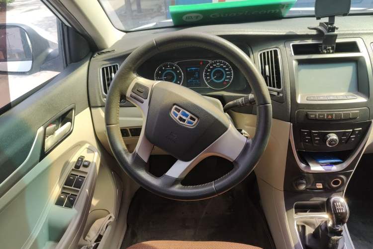 Used Geely Auto Vision 2015 1.3T Manual Luxury Model Steering Wheel