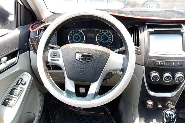 Used Geely Auto Vision 2015 1.5L Manual Elite Model Steering Wheel