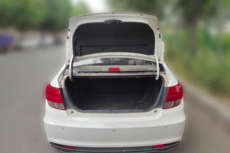 Used Geely Auto Vision 2015 1.5L Manual Elite Model Trunk
