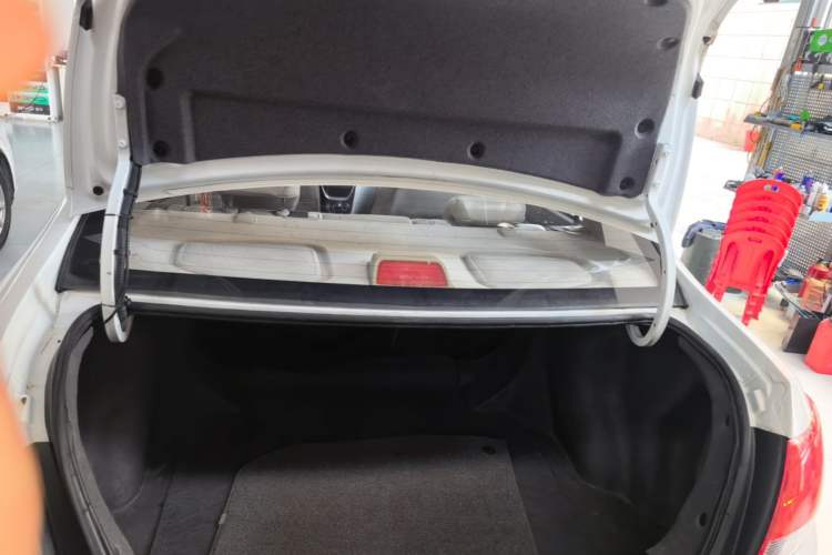 Used Geely Auto Vision 2015 1.5L Manual Elite Model Trunk
