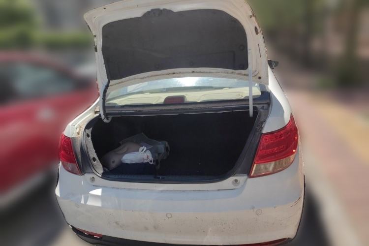 Used Geely Auto Vision 2015 1.5L Manual Elite Model Trunk
