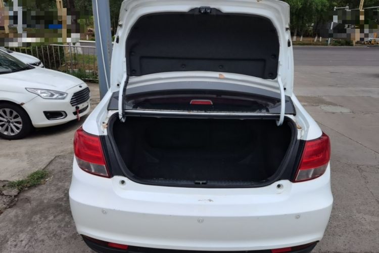 Used Geely Auto Vision 2015 1.5L Manual Elite Model Trunk