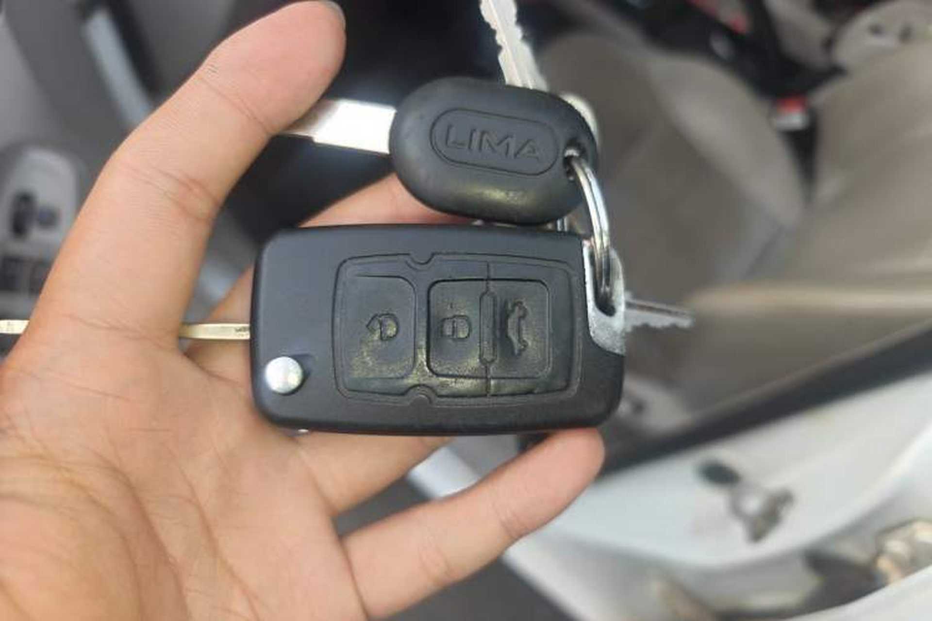 Used Geely Auto Vision 2015 1.5L Manual Elite Model Vehicle Key
