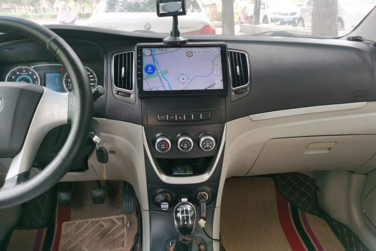 Used Geely Auto Vision 2015 1.5L Manual Elite Model Audio And AC Panel