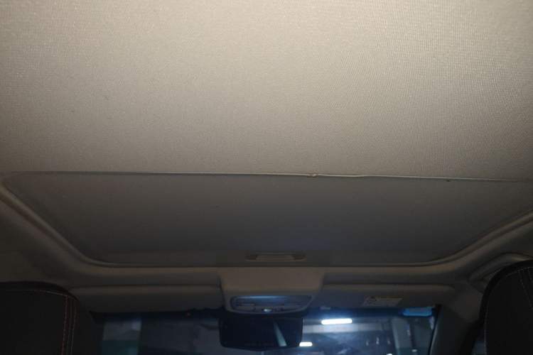 Used Geely Auto Vision 2016 1.5L Automatic Happiness Edition Headliner