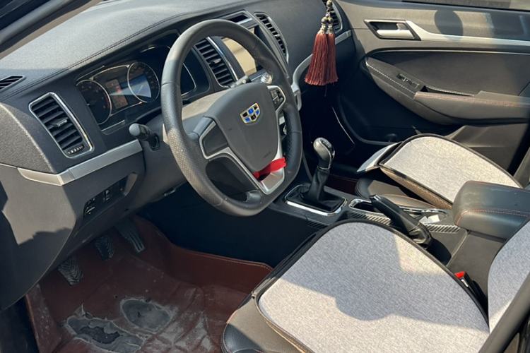 Used Geely Auto Vision 2016 1.5L Manual Happiness Edition Interior 4
